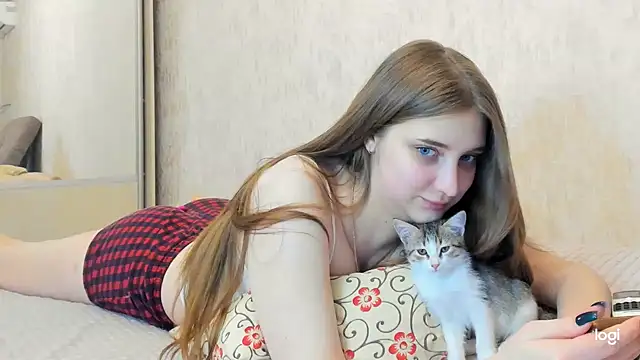 MollyDolle online show from January 11, 2025, 9:25 pm