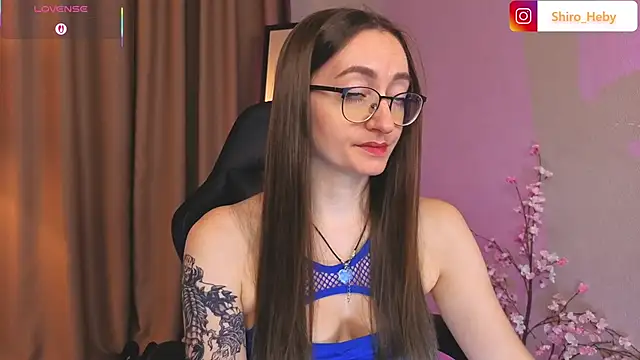 Snapshot of ShiroHeby chatting on November 11, 2025, 12:00 pm ShiroHeby online show from November 11, 2025, 12:00 pm