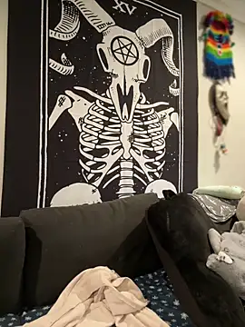 ThicBunz online show from November 15, 2025, 3:05 pm