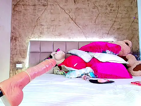 Hotnia69 online show from June 5, 2026, 4:02 pm