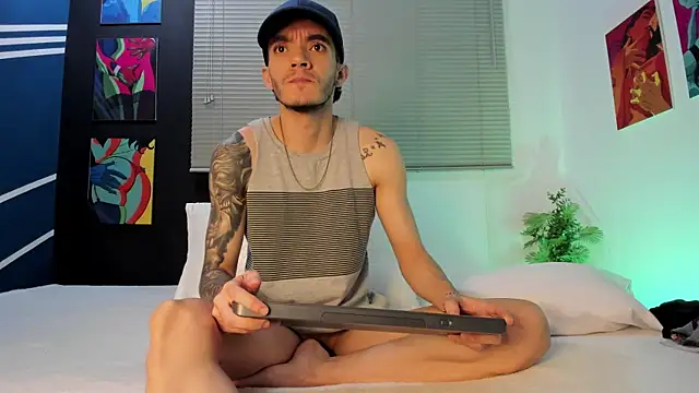 Snapshot of Tylergiuseppe_ chatting on September 20, 2025, 5:29 pm Tylergiuseppe  online show from September 20, 2025, 5:29 pm