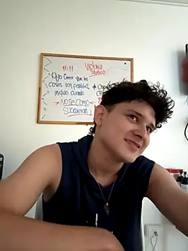 Snapshot of Nathan_Bluee chatting on September 21, 2025, 11:26 am Nathan Bluee online show from September 21, 2025, 11:26 am