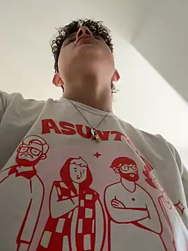 Snapshot of Nathan_Bluee chatting on September 22, 2025, 11:38 am Nathan Bluee online show from September 22, 2025, 11:38 am