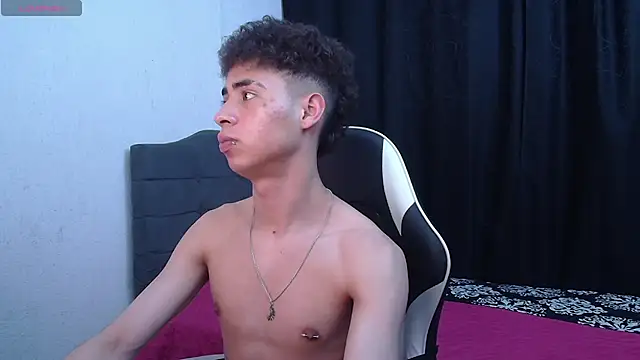 Snapshot of sexybat_twink chatting on October 27, 2025, 12:00 am sexybat twink online show from October 27, 2025, 12:00 am