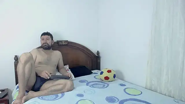 ambar jacksonn online show from February 3, 2026, 10:31 am