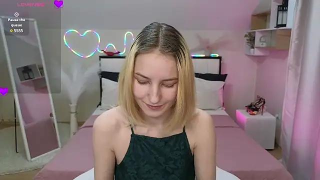 IrisPorter online show from March 14, 2025, 11:12 am