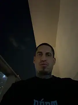 Snapshot of juicyj1311 chatting on March 3, 2026, 8:21 am juicyj1311 online show from March 3, 2026, 8:21 am