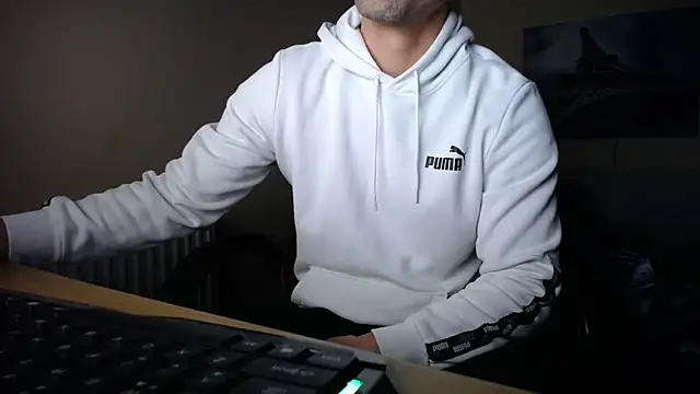 amydamarw online show from March 18, 2026, 4:04 am