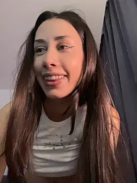 Snapshot of Sophiehii chatting on June 30, 2026, 5:13 pm Sophiehii online show from June 30, 2026, 5:13 pm