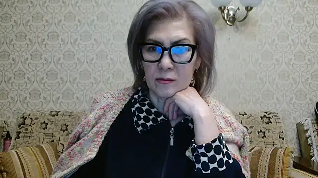 Elegant00Lady online show from October 11, 2025, 5:47 pm