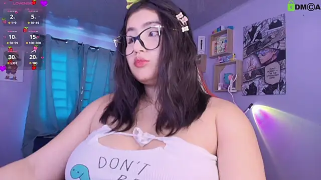 Snapshot of juli_juliana chatting on May 19, 2026, 5:53 pm juli juliana online show from May 19, 2026, 5:53 pm