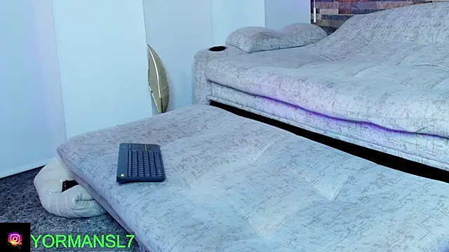 Snapshot of zaiin_diesel chatting on November 7, 2025, 11:19 pm zaiin diesel online show from November 7, 2025, 11:19 pm