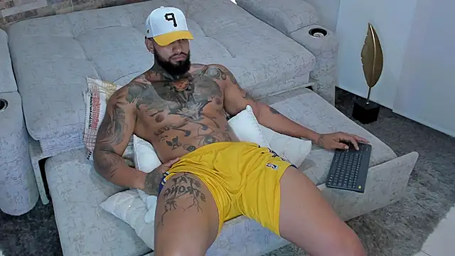 Snapshot of zaiin_diesel chatting on March 16, 2025, 4:23 pm zaiin diesel online show from March 16, 2025, 4:23 pm