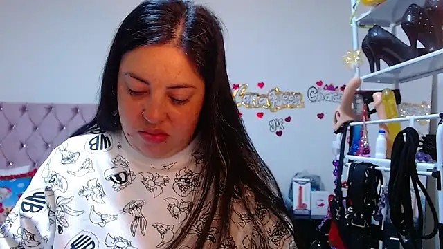 lanaqueen699 online show from December 16, 2025, 12:20 pm