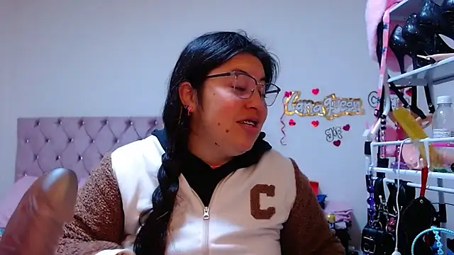 lanaqueen699 online show from March 13, 2026, 12:21 pm