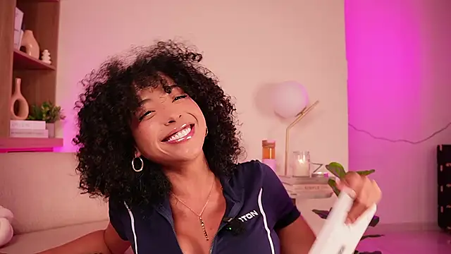 Snapshot of OSHUN_ chatting on March 27, 2026, 7:15 pm OSHUN online show from March 27, 2026, 7:15 pm