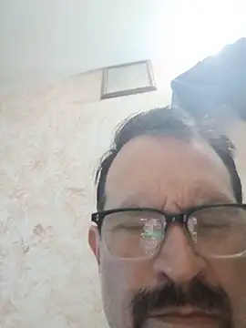 Snapshot of SbasTone_Muscle chatting on June 3, 2026, 1:23 pm SbasTone Muscle online show from June 3, 2026, 1:23 pm