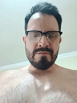 Snapshot of SbasTone_Muscle chatting on July 13, 2026, 5:45 pm SbasTone Muscle online show from July 13, 2026, 5:45 pm