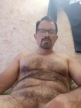 Snapshot of SbasTone_Muscle chatting on June 1, 2026, 4:06 pm SbasTone Muscle online show from June 1, 2026, 4:06 pm