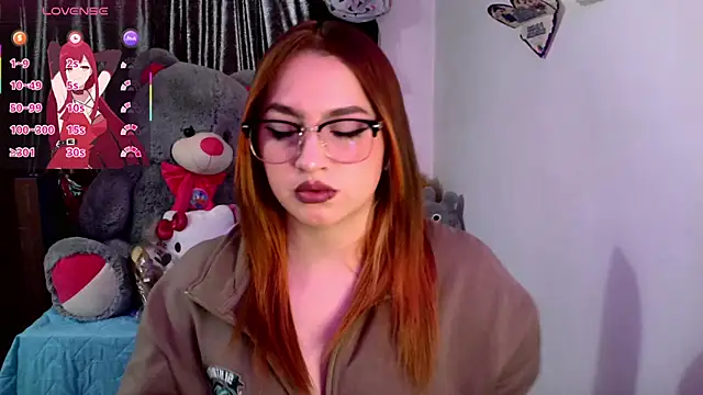 Snapshot of lucycherry__ chatting on October 27, 2025, 8:32 pm lucycherry online show from October 27, 2025, 8:32 pm