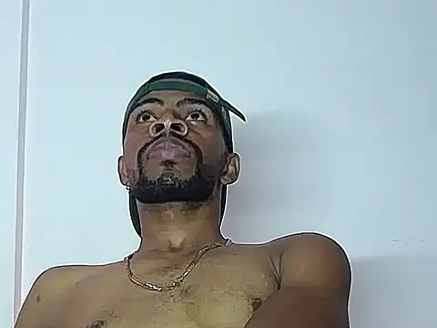 Snapshot of GerardSmitt chatting on October 27, 2025, 4:02 am GerardSmitt online show from October 27, 2025, 4:02 am