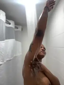 Snapshot of PrettyGal_Tingz chatting on February 3, 2025, 6:28 pm PrettyGal Tingz online show from February 3, 2025, 6:28 pm