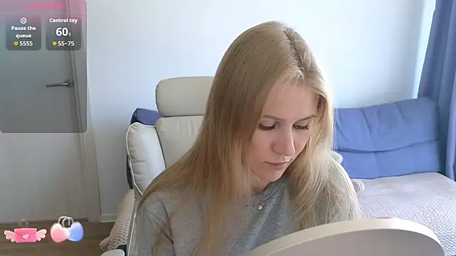 IsabelAllen online show from September 11, 2025, 10:59 am