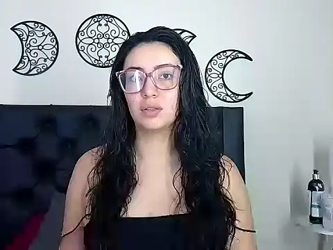 EvoletFMK online show from January 19, 2026, 4:22 pm