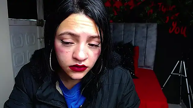 Snapshot of Violettasquirt chatting on May 14, 2026, 1:30 pm Violettasquirt online show from May 14, 2026, 1:30 pm