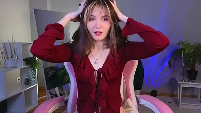 Snapshot of CiriRianonn chatting on November 15, 2025, 4:16 am CiriRianonn online show from November 15, 2025, 4:16 am