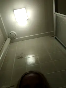 Linda 999 online show from October 30, 2025, 12:42 am