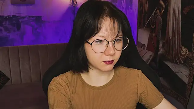 NancyMartinez online show from November 21, 2025, 5:06 am