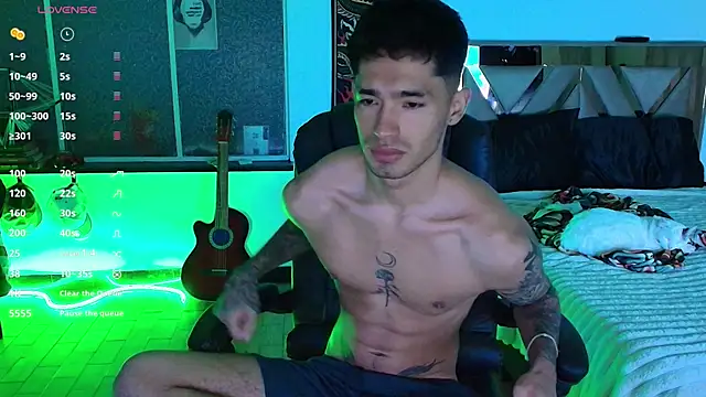 Snapshot of Damon__333 chatting on November 8, 2025, 3:54 am Damon 333 online show from November 8, 2025, 3:54 am