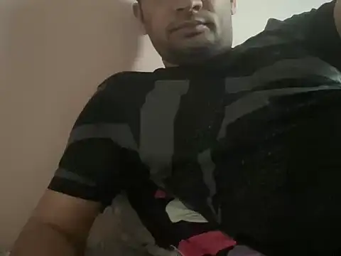 NiceBoy9099 online show from May 24, 2026, 9:53 am