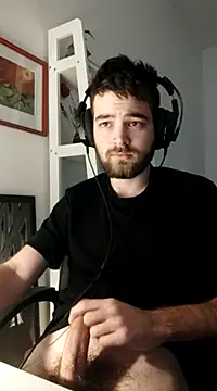 Snapshot of Andutar69 chatting on January 8, 2025, 2:35 pm Andutar69 online show from January 8, 2025, 2:35 pm