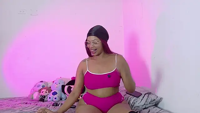 Snapshot of KetraWesttt chatting on November 25, 2025, 2:45 am KetraWesttt online show from November 25, 2025, 2:45 am