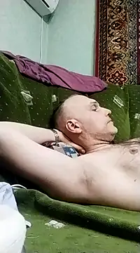 Snapshot of Pineapple04 chatting on March 17, 2025, 2:34 pm Pineapple04 online show from March 17, 2025, 2:34 pm