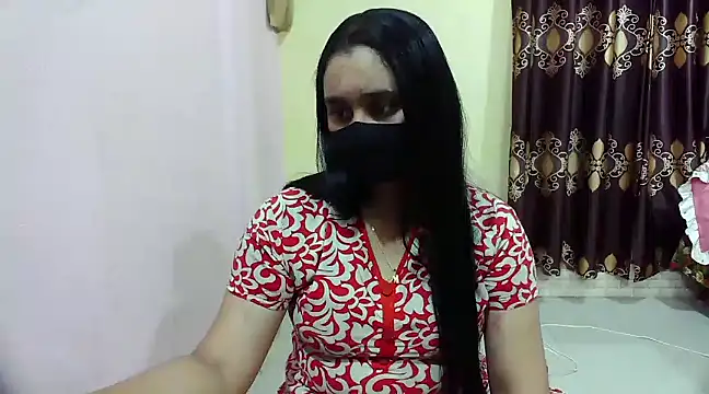 LovelyRose69 online show from December 3, 2024, 2:11 pm