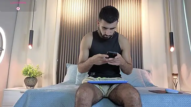 Ethan  Walker online show from April 5, 2026, 2:02 pm