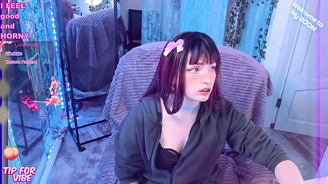 Toxic Ellies online show from February 25, 2025, 2:26 pm