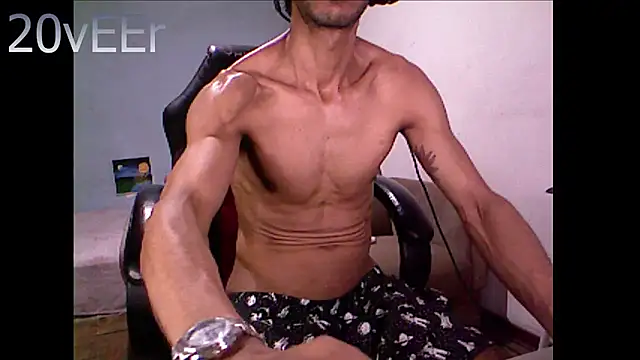 Snapshot of 20vEEr chatting on November 16, 2025, 9:19 pm 20vEEr online show from November 16, 2025, 9:19 pm