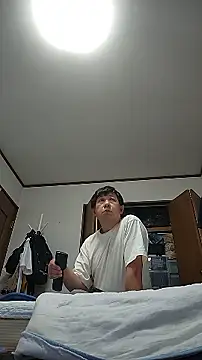 Snapshot of 07YUKIO chatting on May 26, 2026, 9:18 am 07YUKIO online show from May 26, 2026, 9:18 am