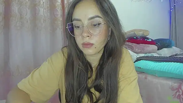 HARLEYNAPIER online show from March 10, 2026, 12:14 am