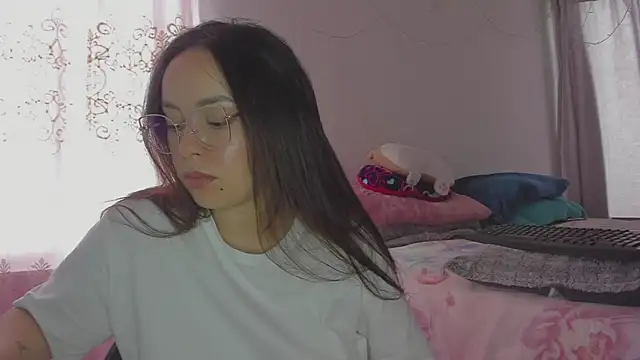 HARLEYNAPIER online show from March 21, 2026, 4:11 pm