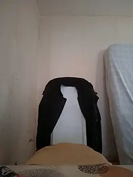 Snapshot of kx93 chatting on December 14, 2025, 10:43 am kx93 online show from December 14, 2025, 10:43 am