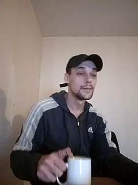 Snapshot of kx93 chatting on November 14, 2025, 4:21 pm kx93 online show from November 14, 2025, 4:21 pm