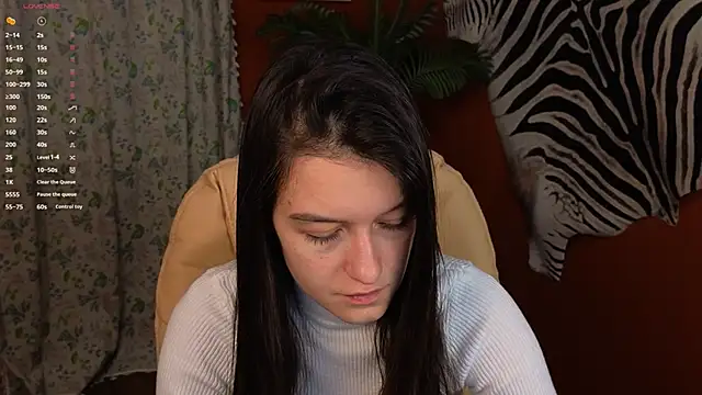 Snapshot of Alice__grace chatting on January 29, 2025, 9:28 pm Alice  grace online show from January 29, 2025, 9:28 pm
