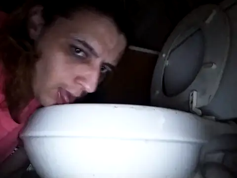 Snapshot of UniqueKorn86 chatting on October 9, 2025, 7:25 pm UniqueKorn86 online show from October 9, 2025, 7:25 pm