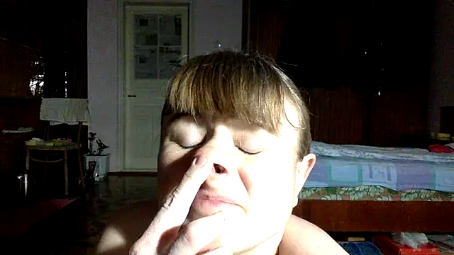 KlavdiaPetrivna online show from December 3, 2025, 1:50 am