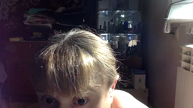 Snapshot of KlavdiaPetrivna chatting on June 1, 2026, 11:59 pm KlavdiaPetrivna online show from June 1, 2026, 11:59 pm
